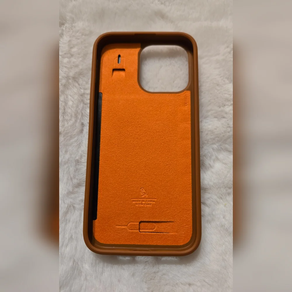 Bellroy Leather Case For iPhone 15 Pro Max (6.7") 3 Card Terracotta New In Box - Picture 7 of 16